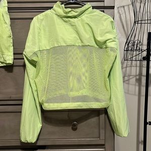 Neon mesh athletic set